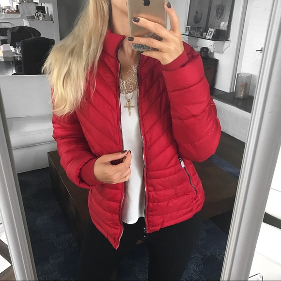 🆕 DARK RED SNOBBISH PUFFER JACKET! - Picture 2 of 13